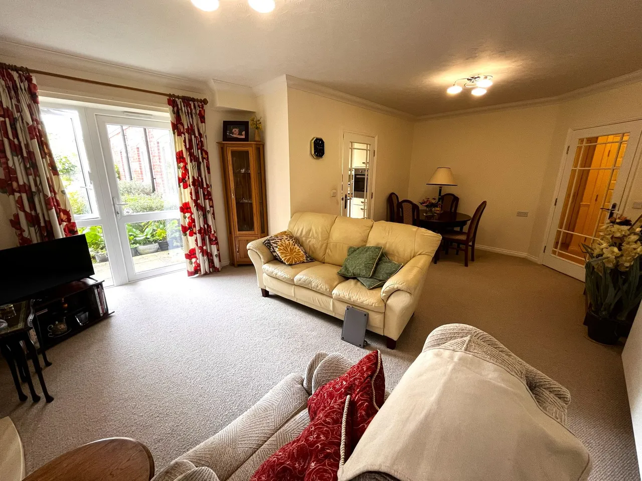 St. Johns Lodge, Altrincham, photo 3