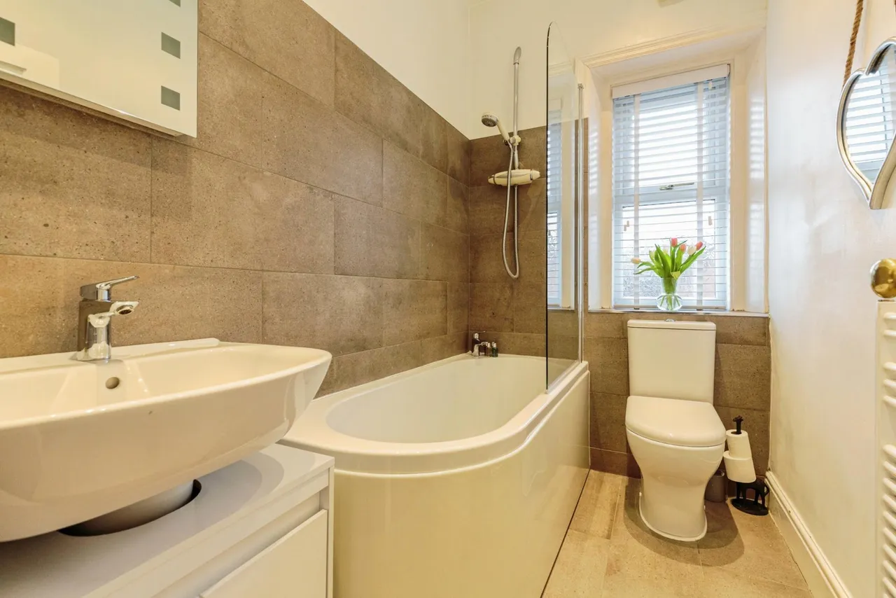 High Street, Preston, PR4, photo 26