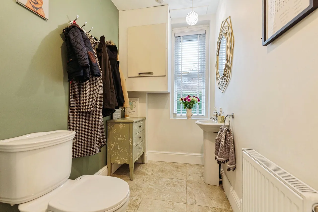 High Street, Preston, PR4, photo 16