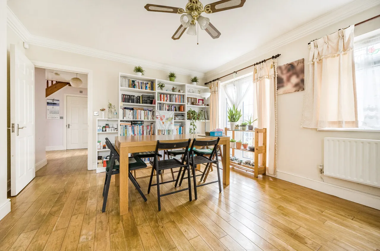 Norrys Road, Cockfosters, Barnet, EN4 9JU, photo 5