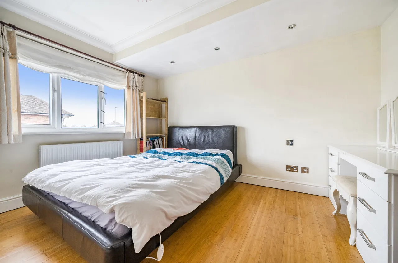 Norrys Road, Cockfosters, Barnet, EN4 9JU, photo 13