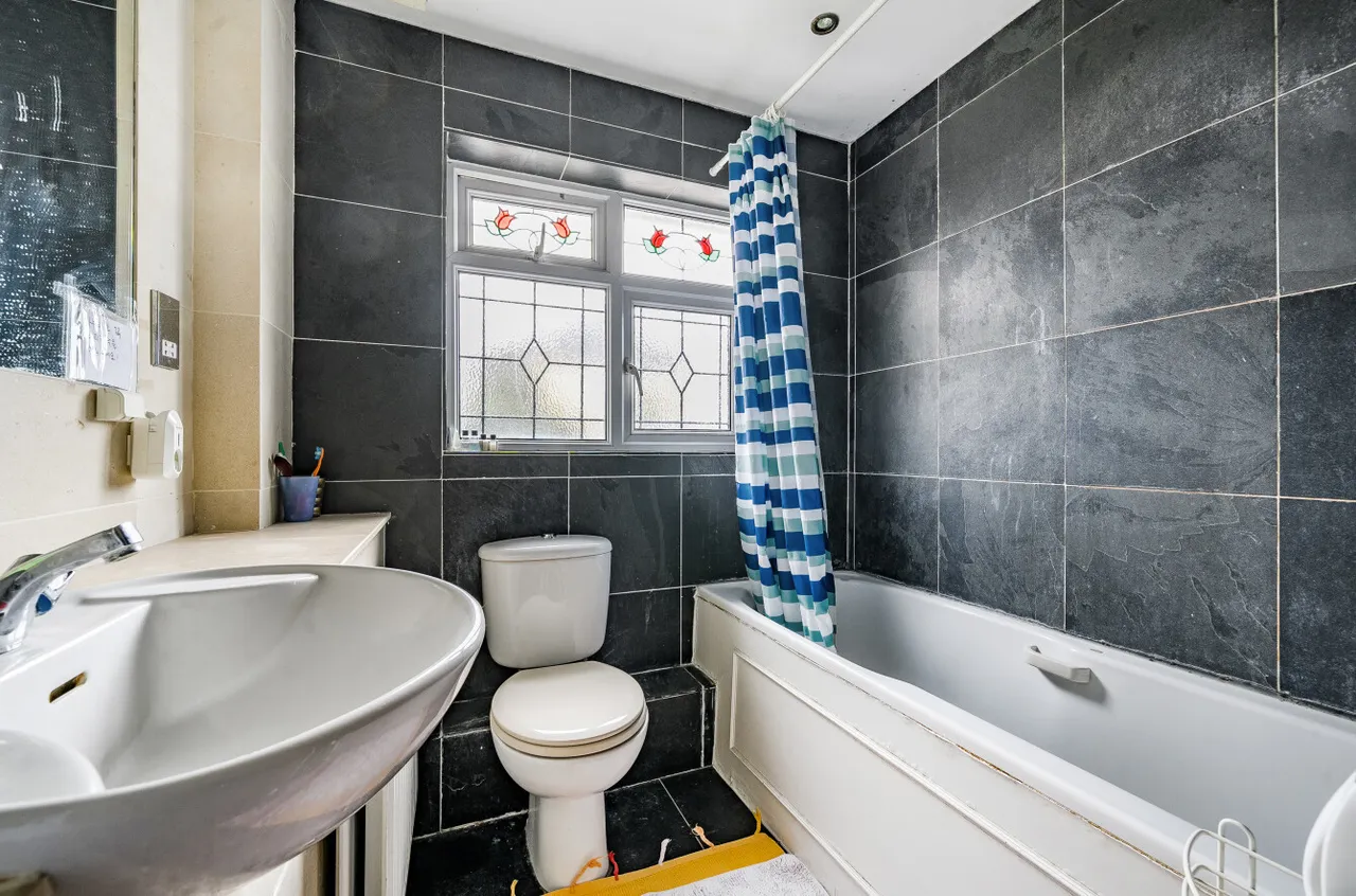 Norrys Road, Cockfosters, Barnet, EN4 9JU, photo 17
