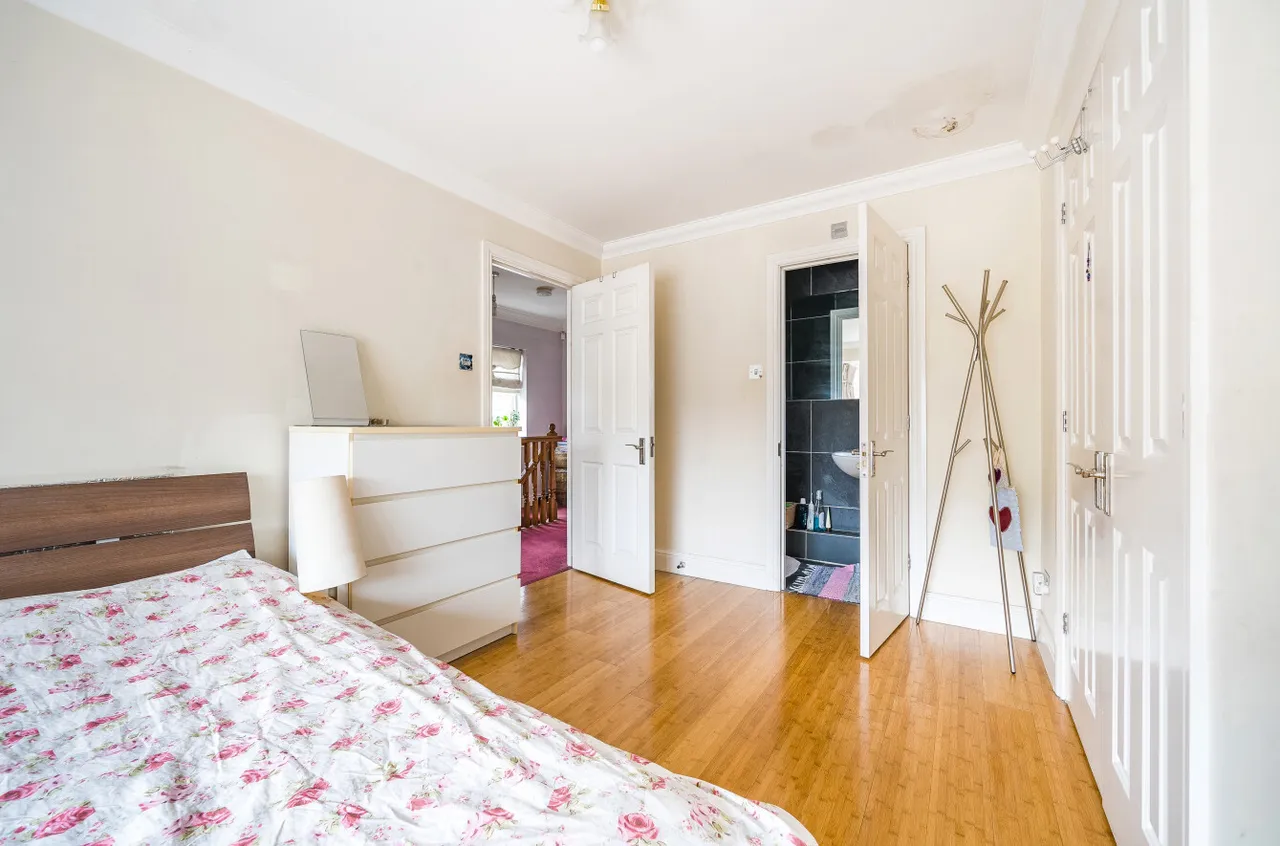 Norrys Road, Cockfosters, Barnet, EN4 9JU, photo 14