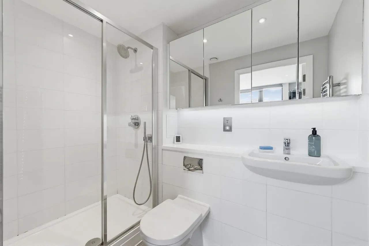 Brook Lane North, Brentford, TW8, photo 5