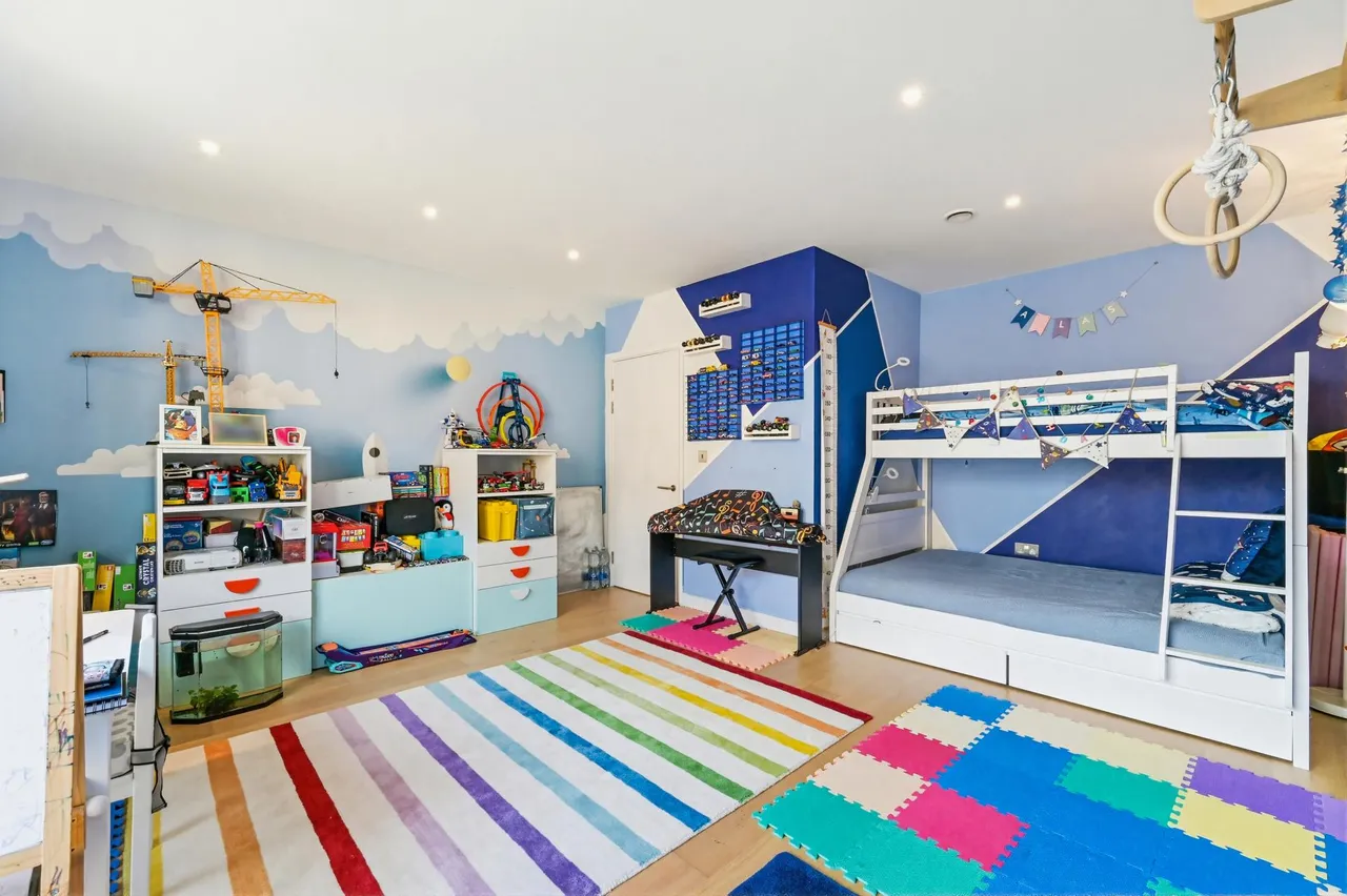 Brook Lane North, Brentford, TW8, photo 7