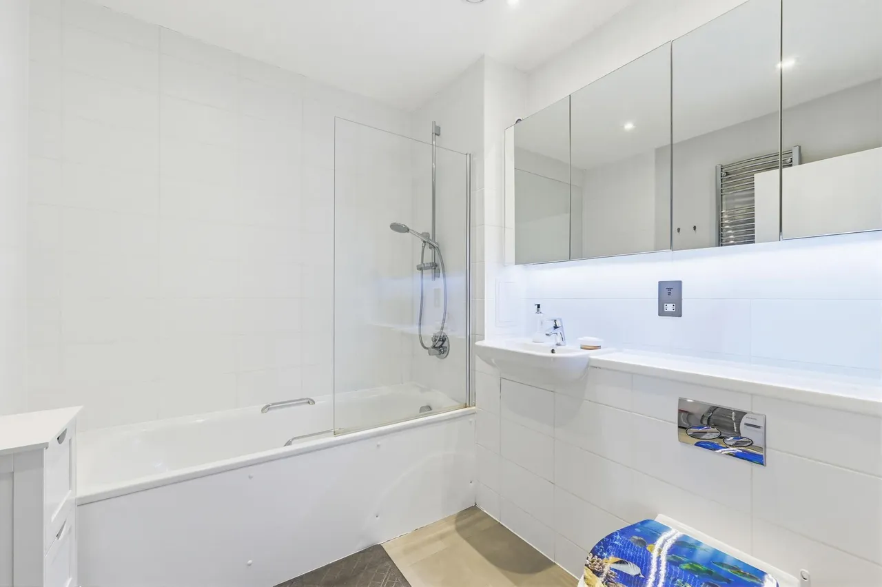 Brook Lane North, Brentford, TW8, photo 10