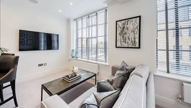 2 bed flat to rent — TWO BEDROOM APARTMENT TO LET RAINVI...