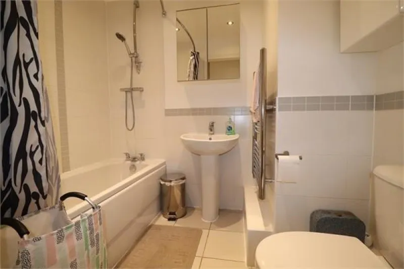 Greenbank Court, Lanadron Close, photo 5