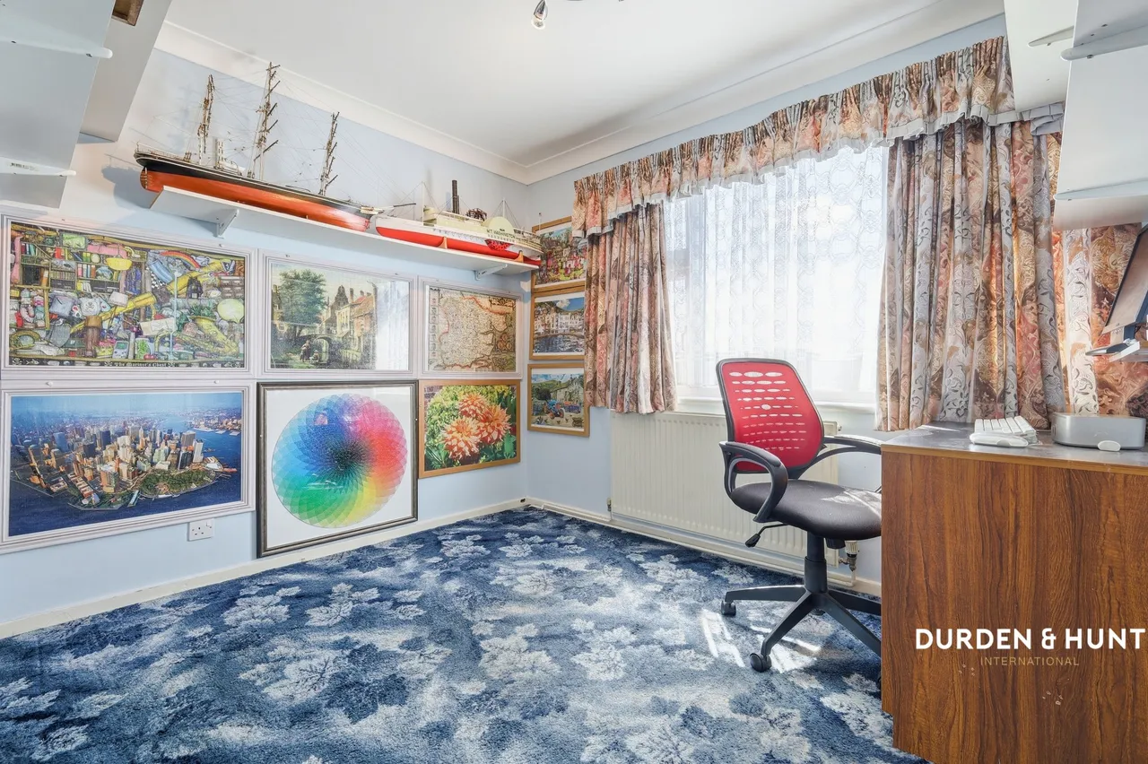 Nutcombe Crescent, Rochford, SS4, photo 14