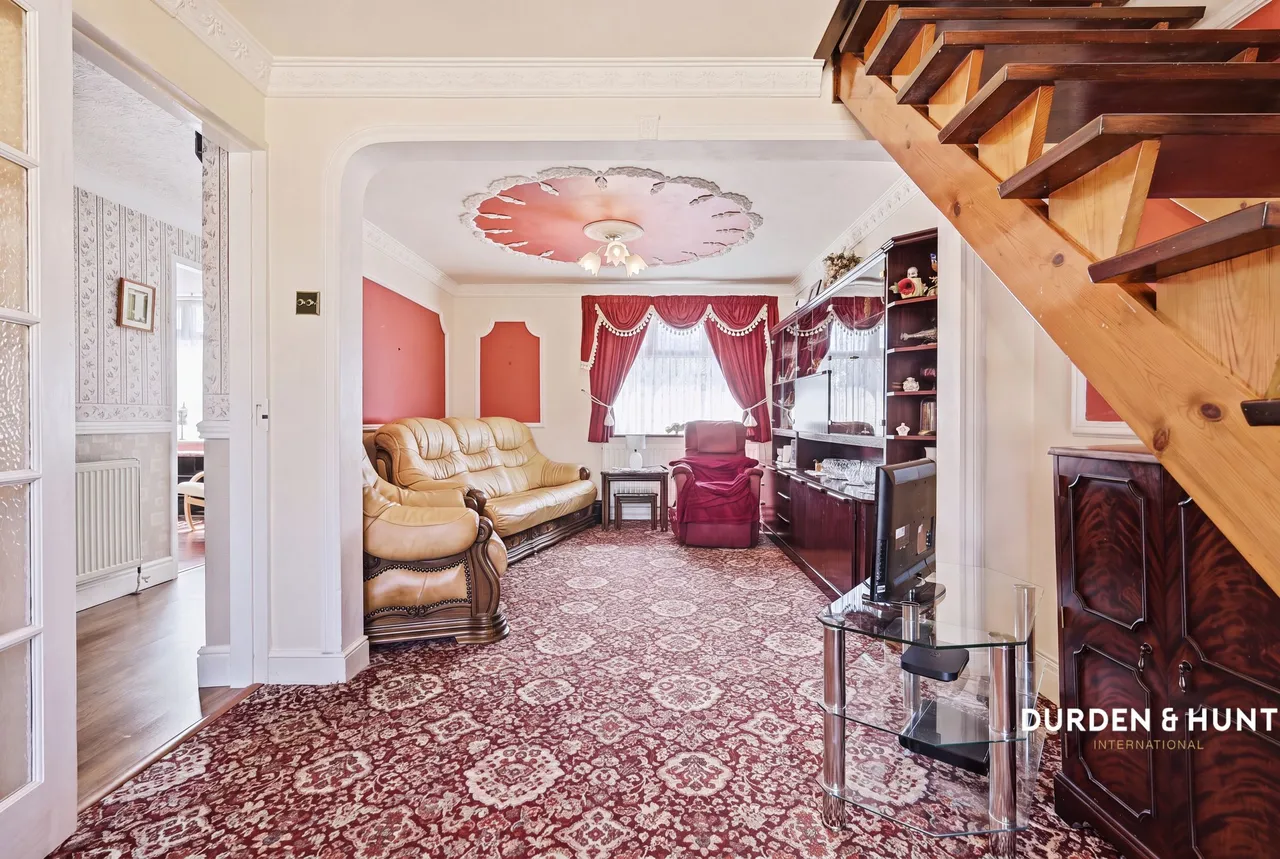 Nutcombe Crescent, Rochford, SS4, photo 4