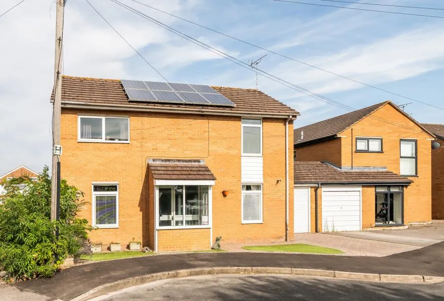 4 bed house for sale, Bricknell Avenue, Bredon, GL20