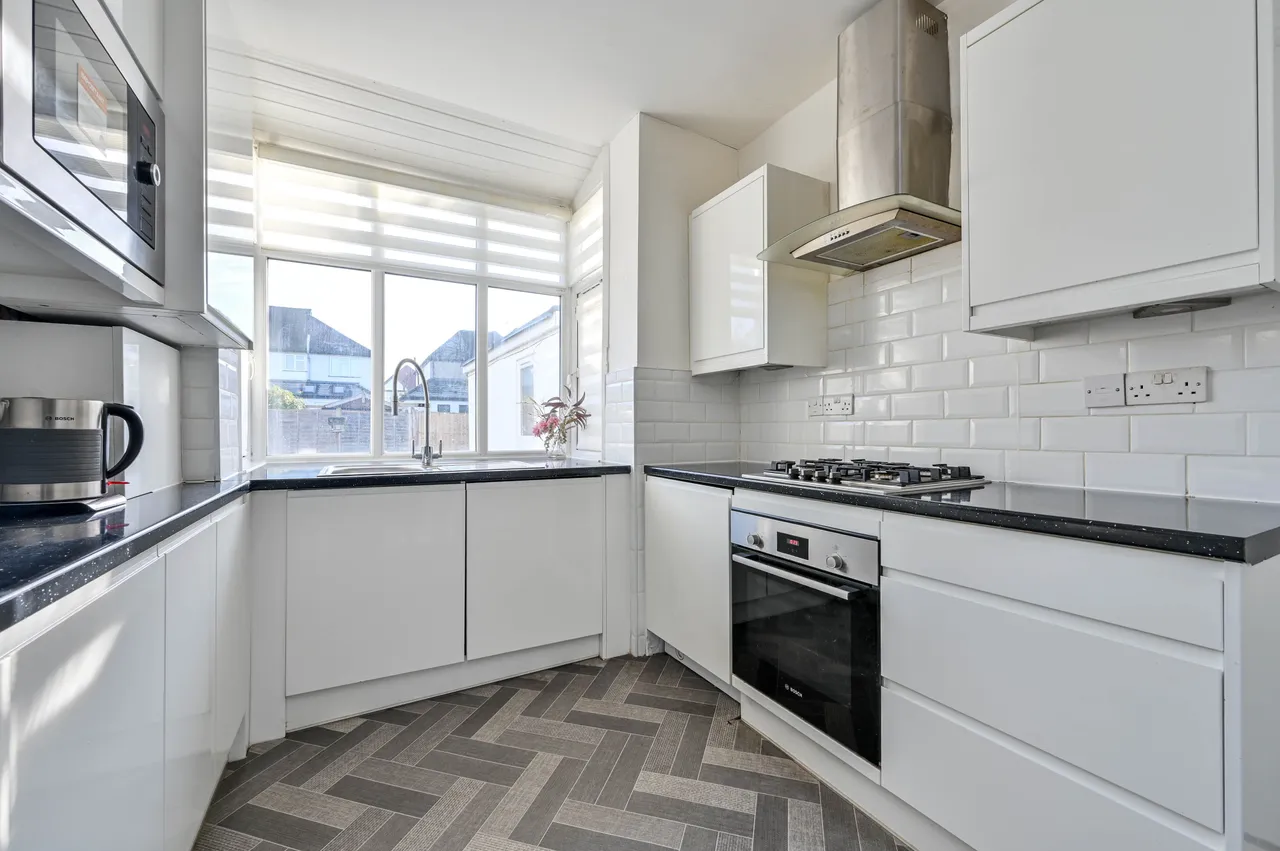276 Malden Way, New Malden, photo 3