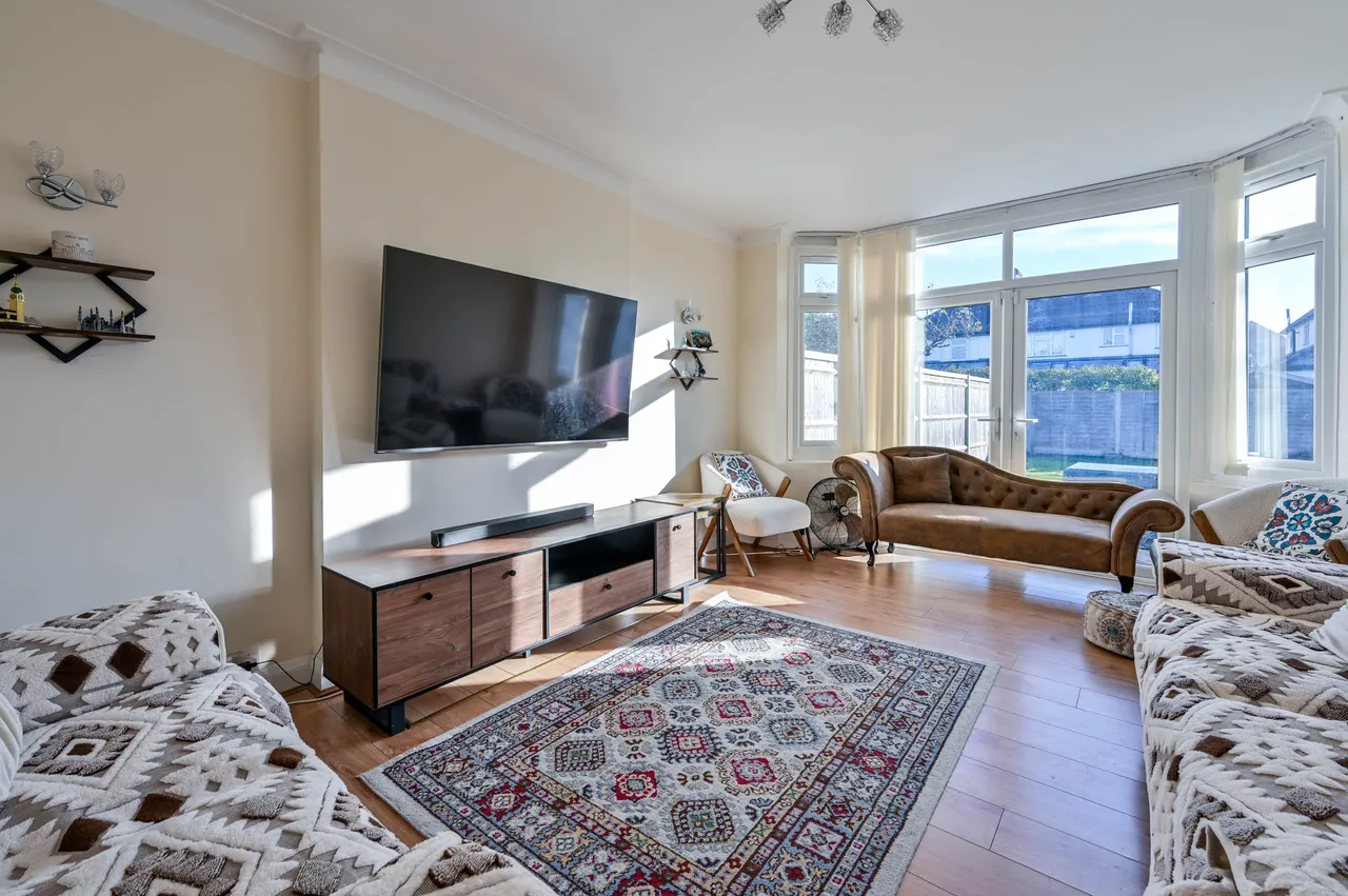 276 Malden Way, New Malden, photo 2