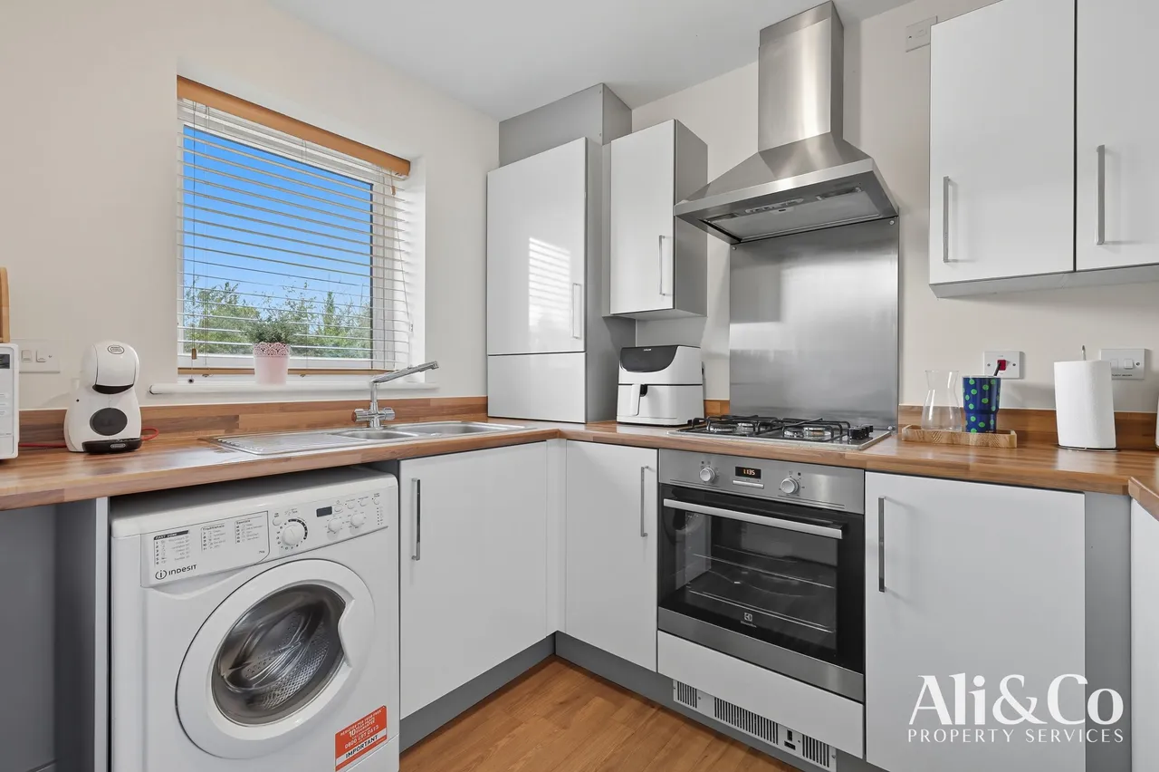 Woodside Close, Grays, Essex, RM16 2DN, photo 5