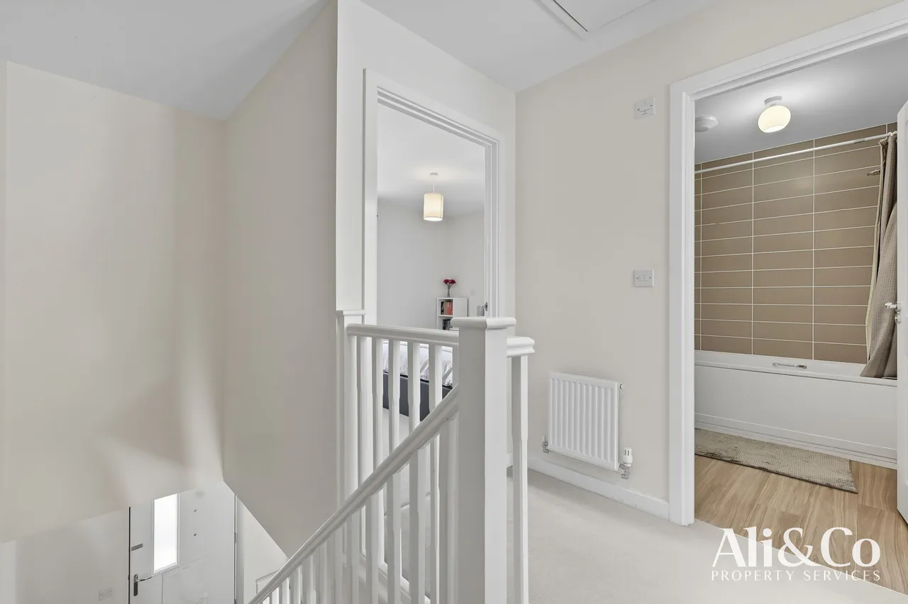 Woodside Close, Grays, Essex, RM16 2DN, photo 11