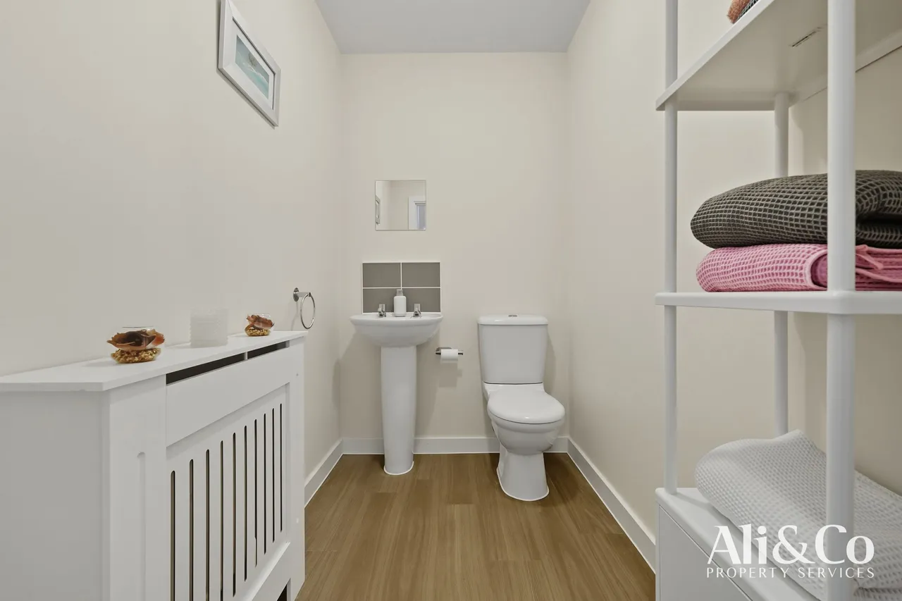 Woodside Close, Grays, Essex, RM16 2DN, photo 7