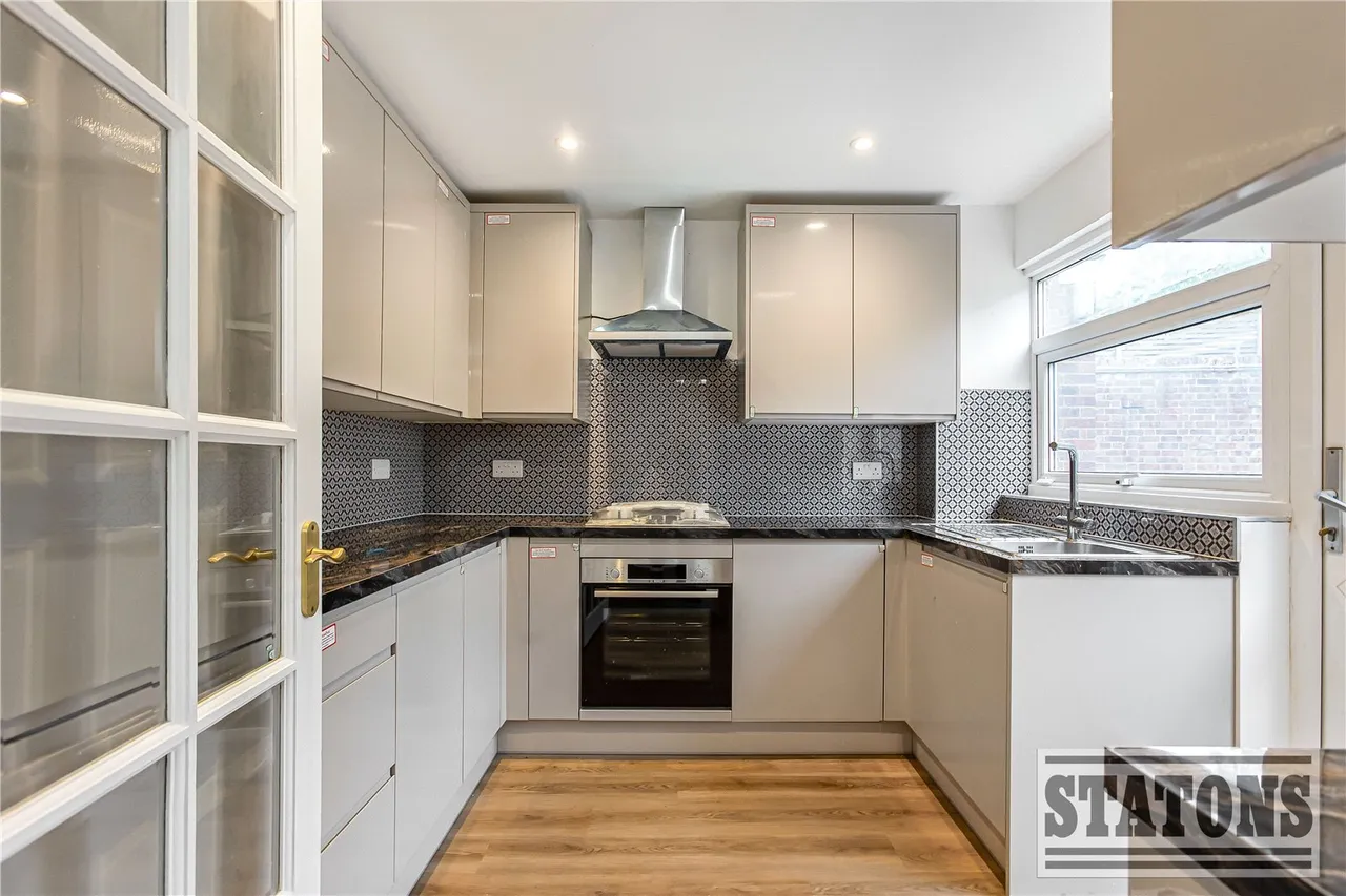 The Spinney, Potters Bar, EN6, photo 5
