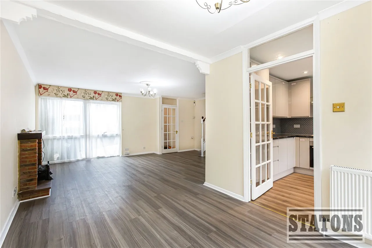The Spinney, Potters Bar, EN6, photo 3