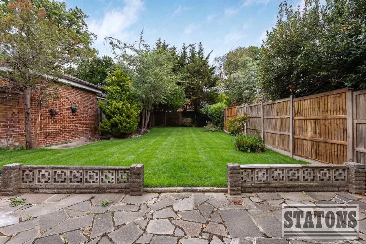 The Spinney, Potters Bar, EN6, photo 11