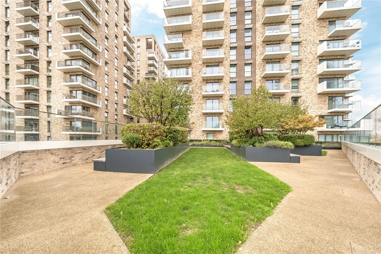 Plowden Road, London, SE3, photo 6
