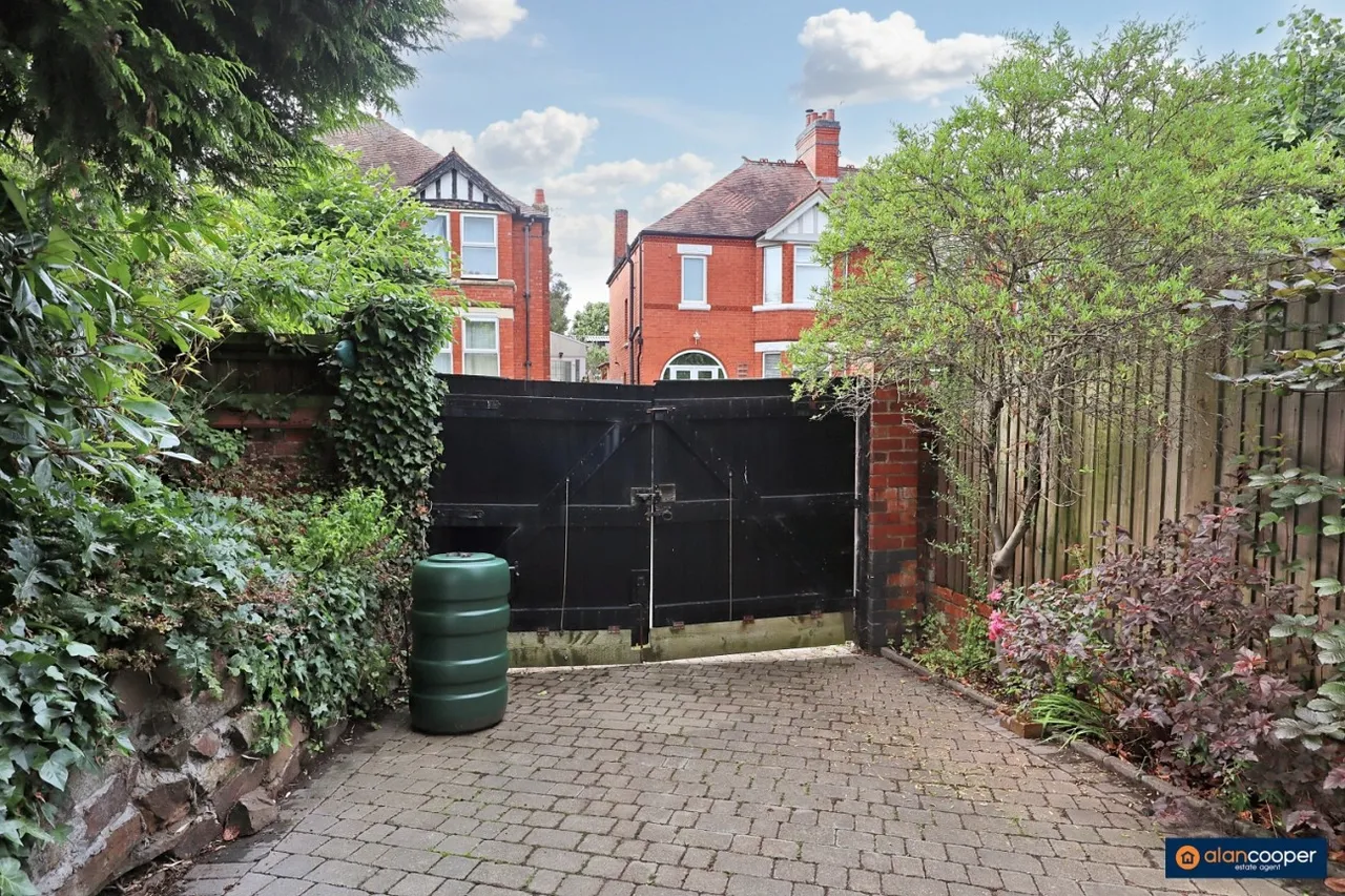 Earls Road, Nuneaton, CV11, photo 32