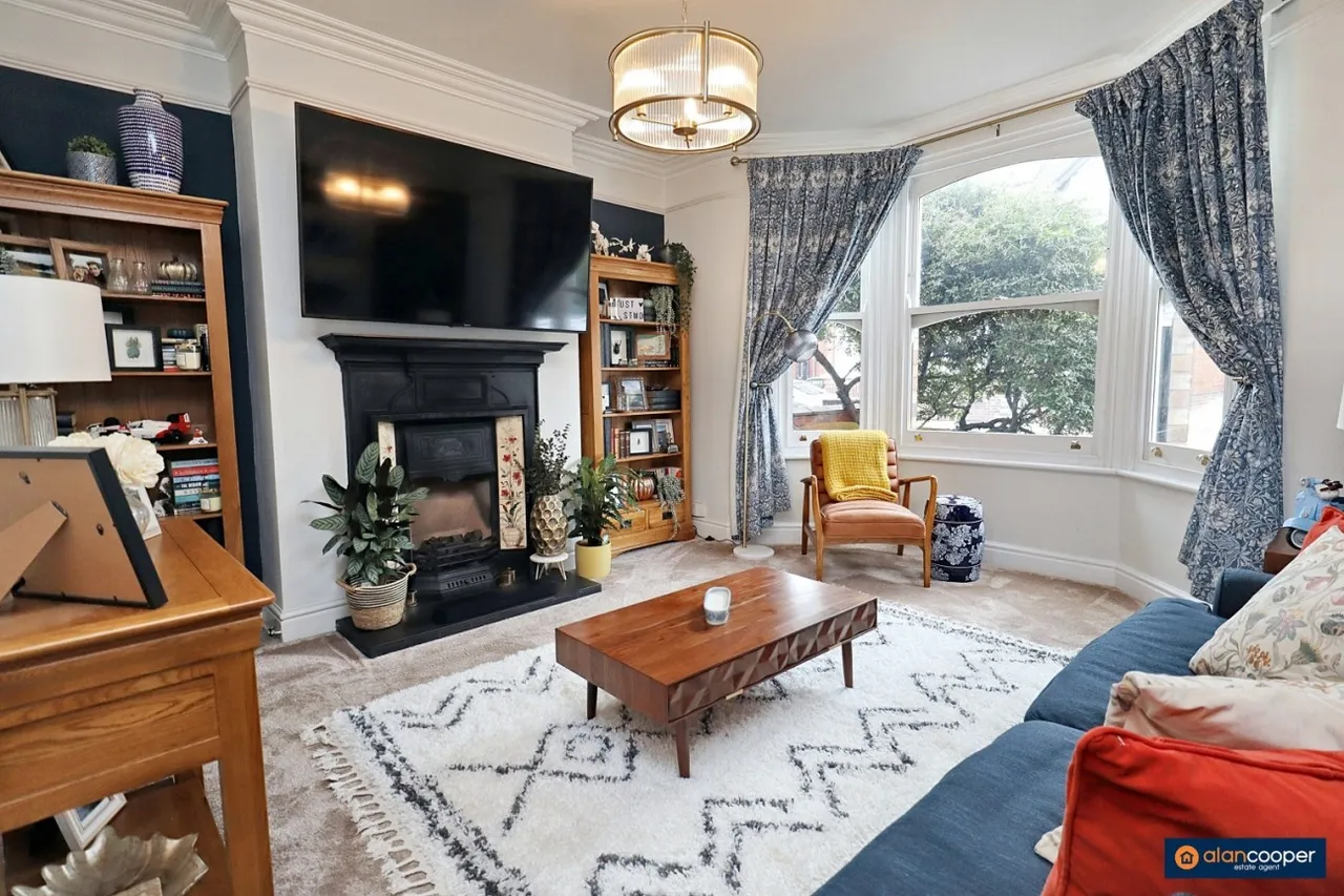 Earls Road, Nuneaton, CV11, photo 2