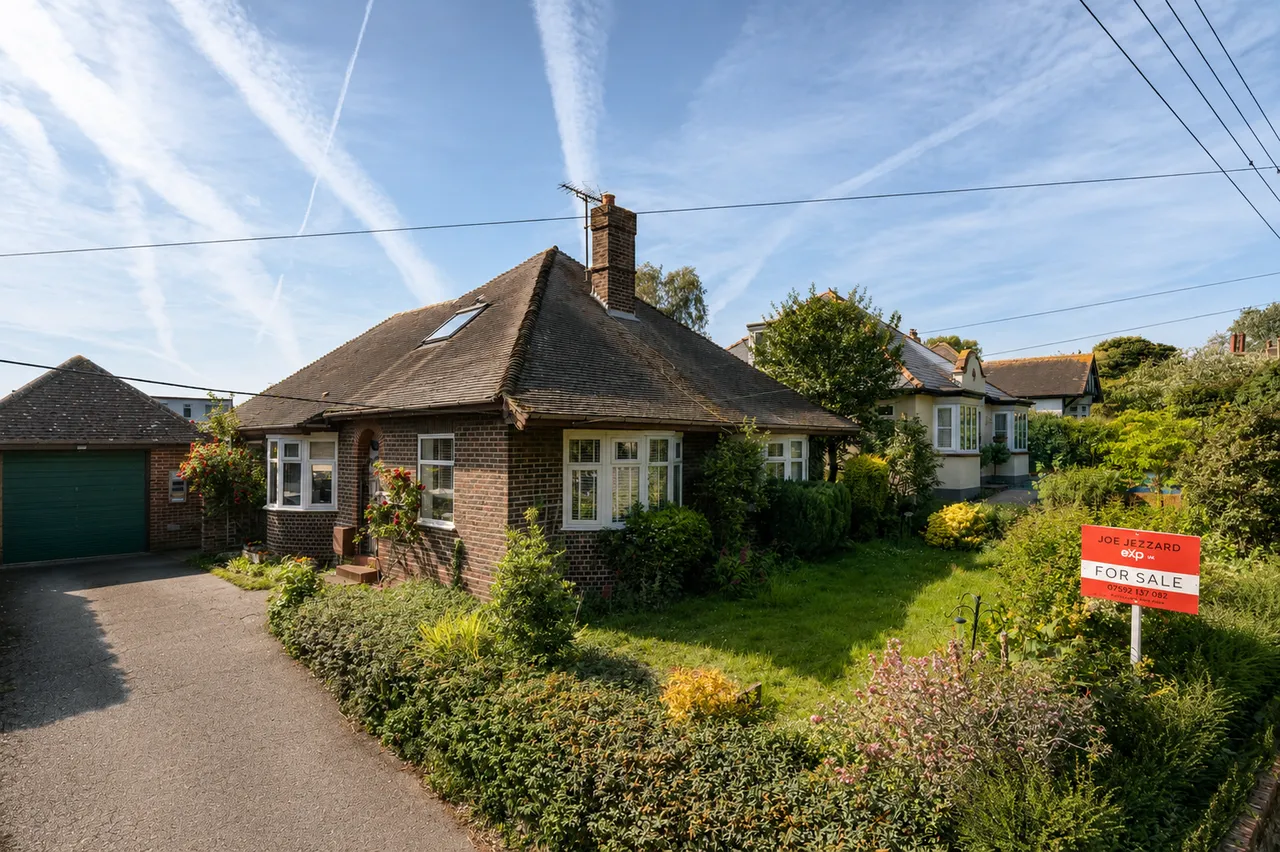 4 bed chalet for sale, Tothill Street, Minster