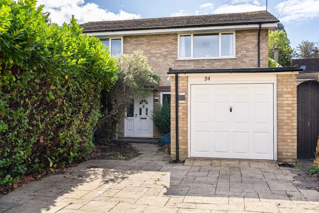 Furlong Road, Westcott, RH4, photo 15