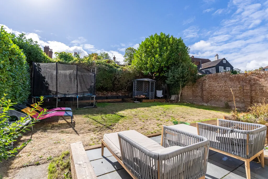 Furlong Road, Westcott, RH4, photo 13