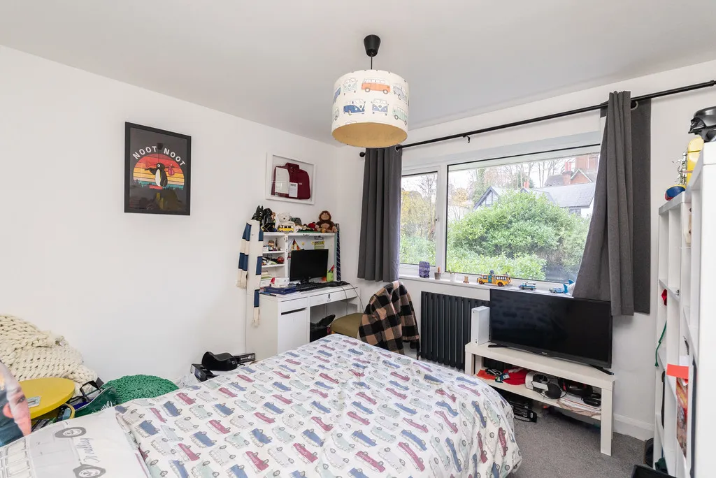 Furlong Road, Westcott, RH4, photo 10