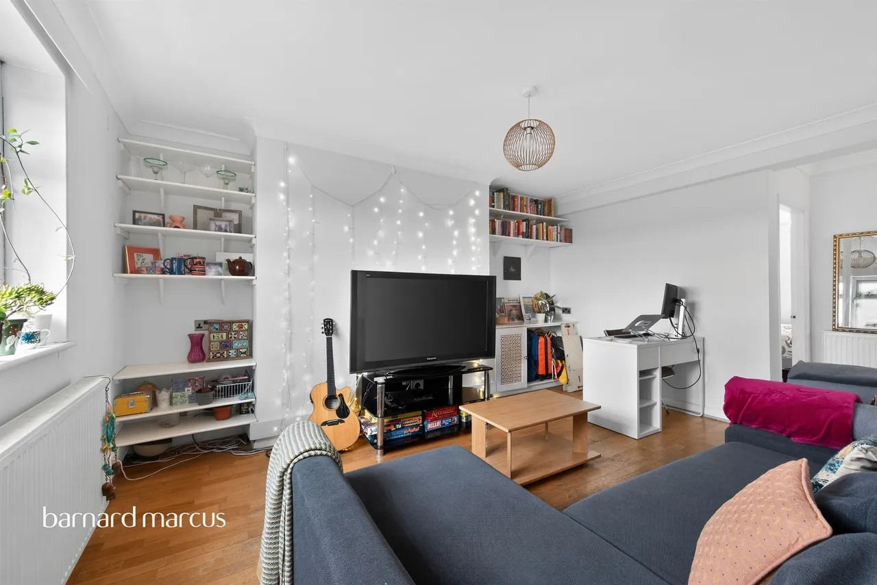 Clifford Avenue, Mortlake, London, photo 2