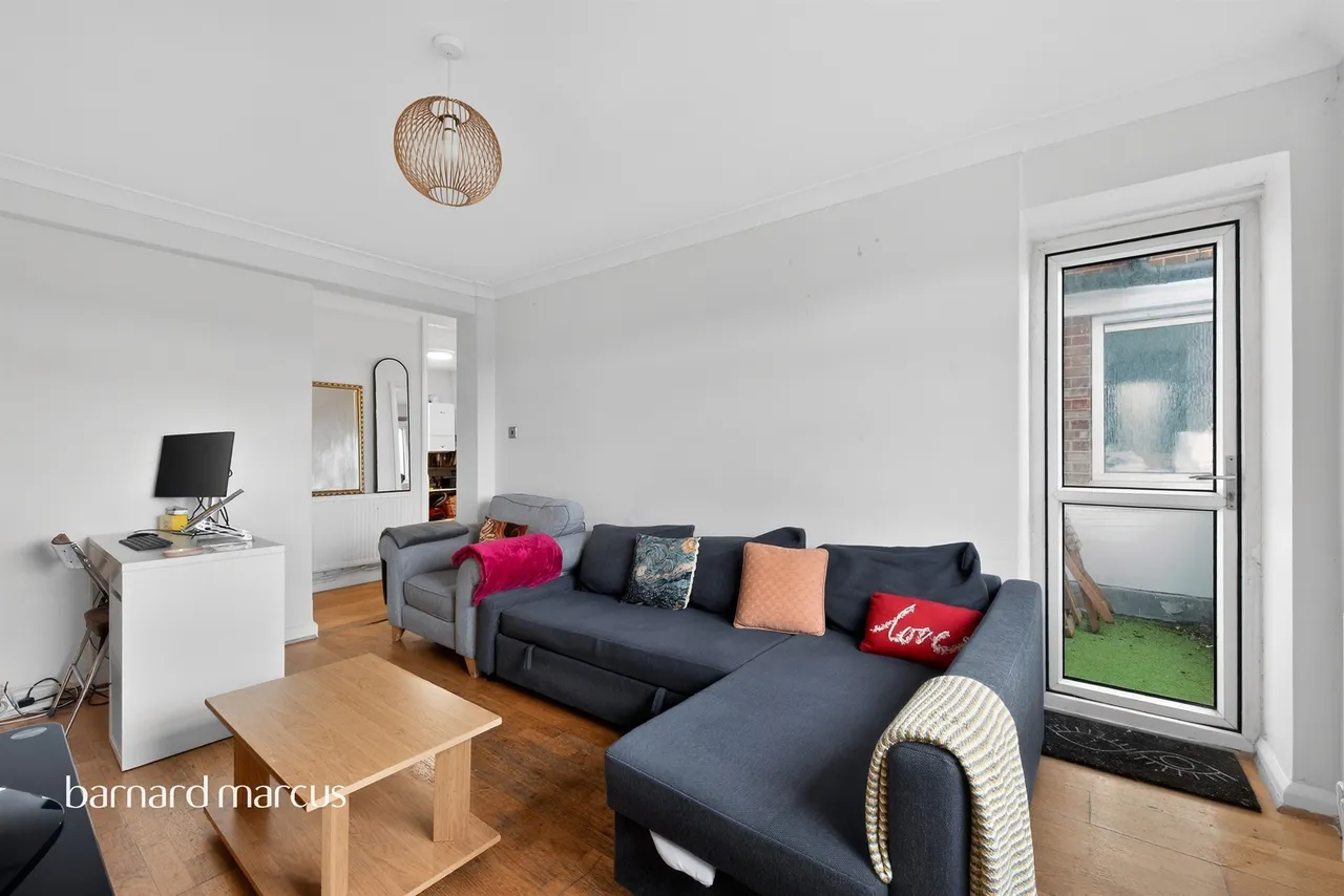 Clifford Avenue, Mortlake, London, photo 11