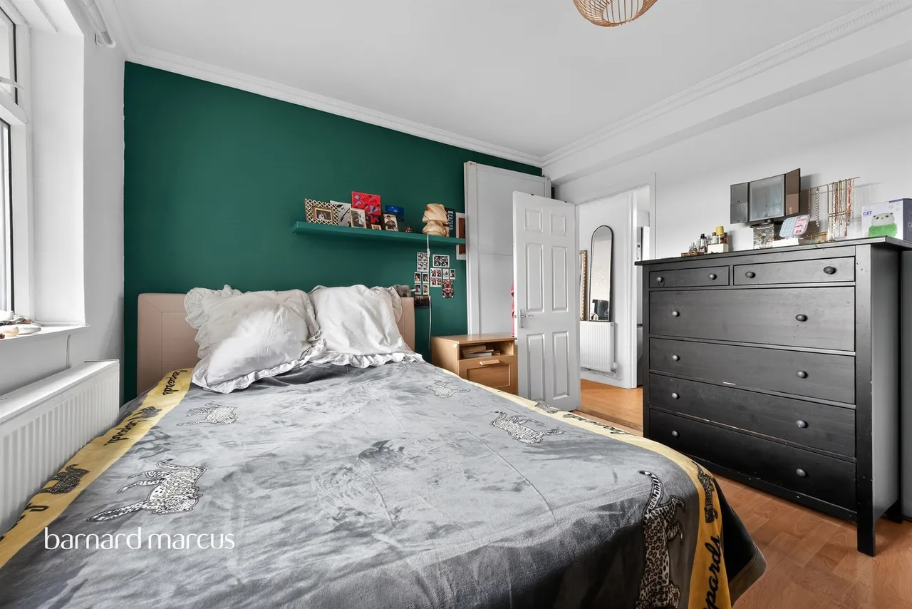 Clifford Avenue, Mortlake, London, photo 9