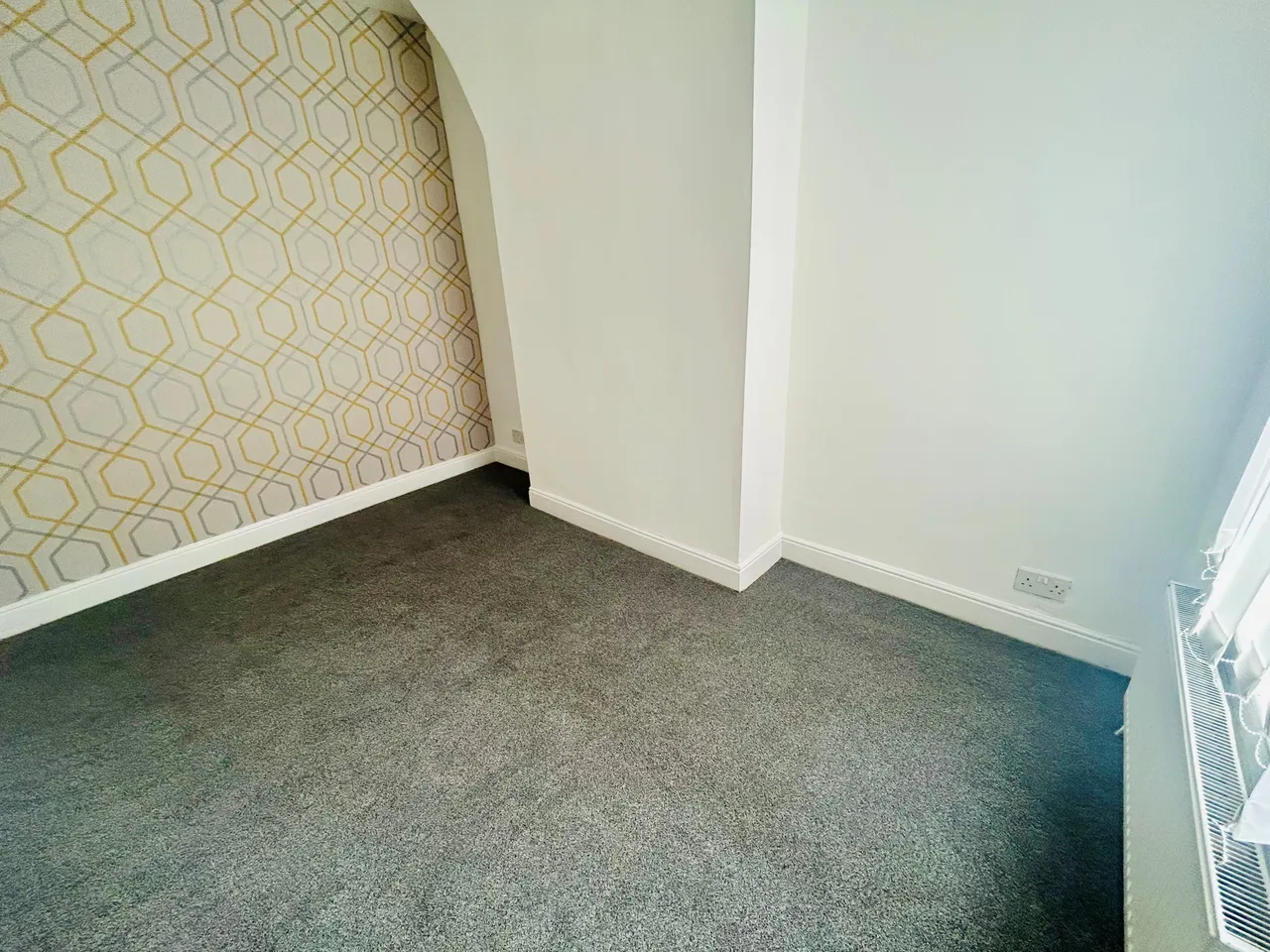 Clapham Road, L4, photo 8