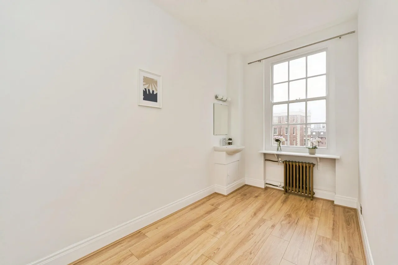 Queensway, London, W2, photo 14