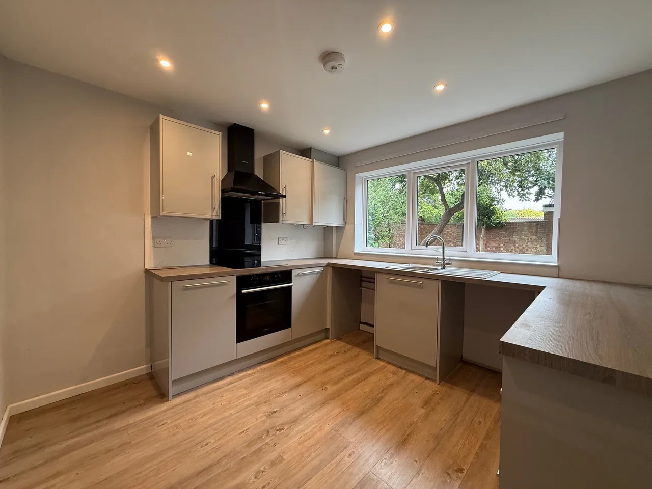 Tennyson Drive, Malvern, WR14, photo 4