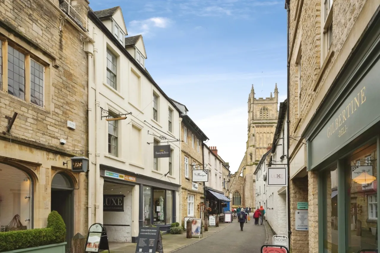 Templar Mews, Cirencester, Gloucestershire, GL7, photo 12