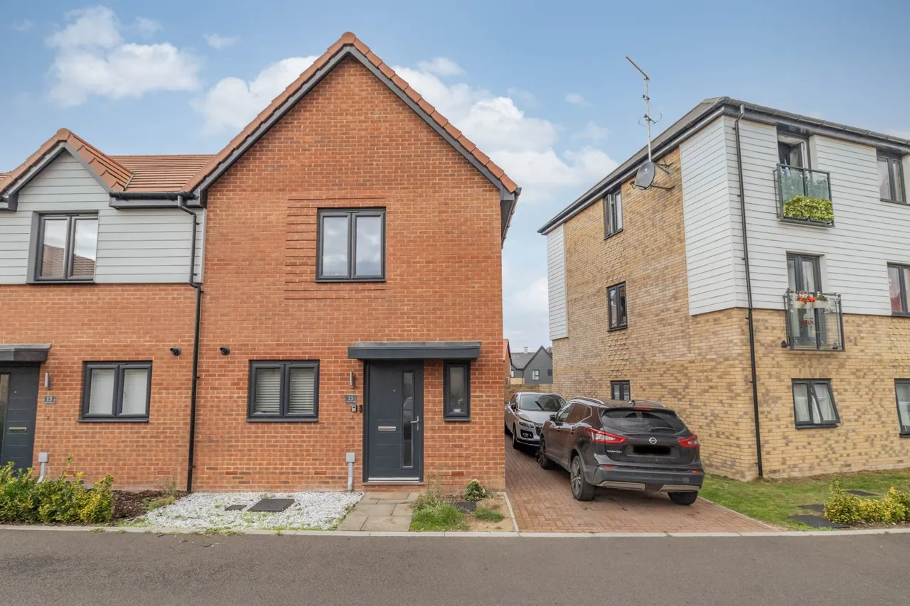 2 bed house for sale, Serpentine Road, Faversham, ME13