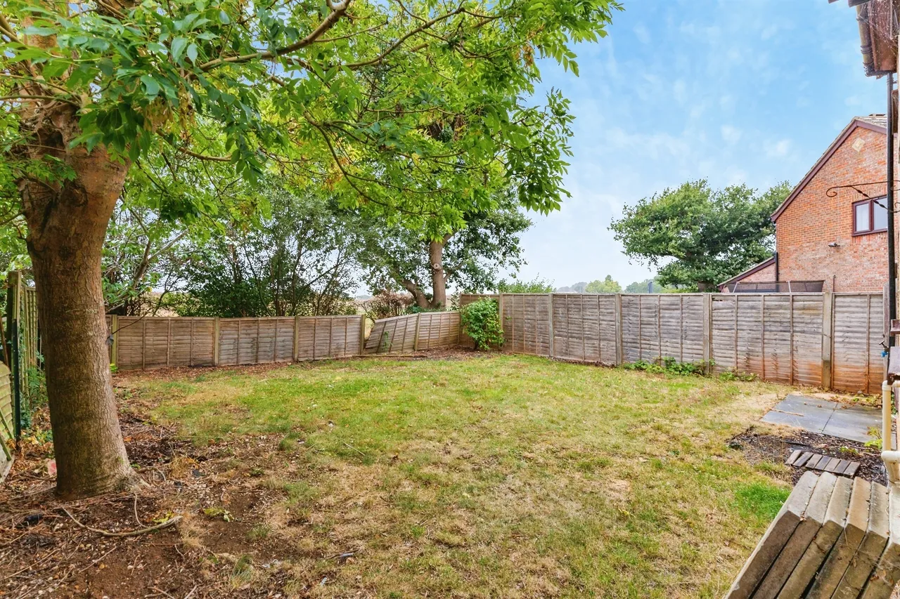 Juniper Close, Towcester, NN12, photo 19
