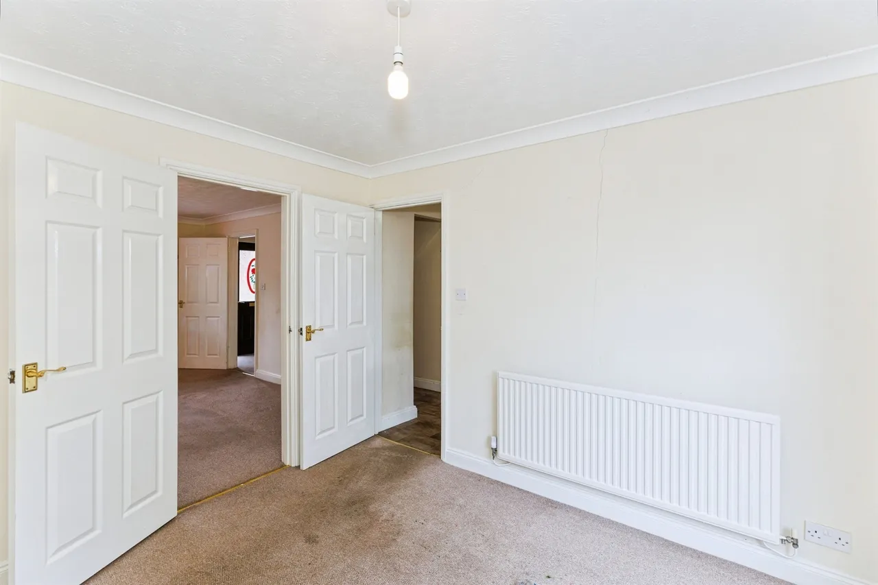 Juniper Close, Towcester, NN12, photo 8
