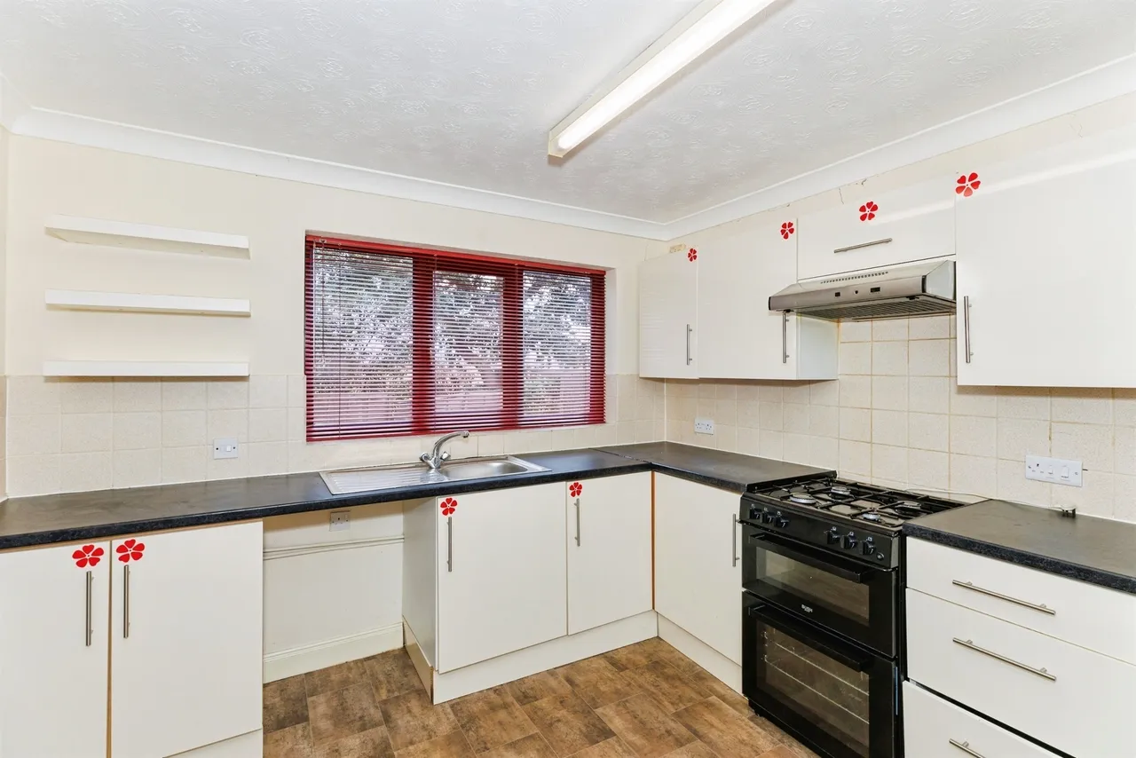 Juniper Close, Towcester, NN12, photo 4