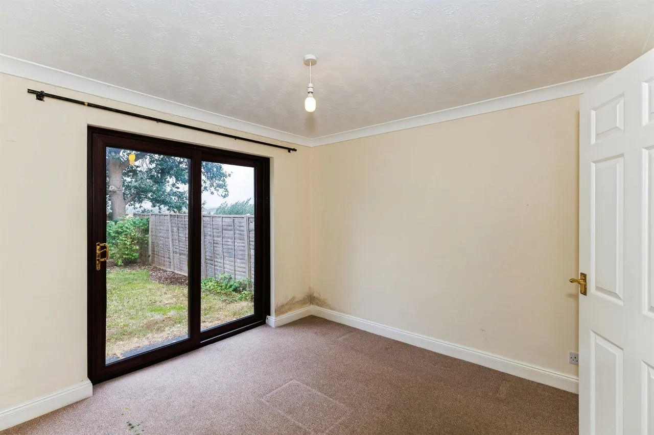 Juniper Close, Towcester, NN12, photo 7