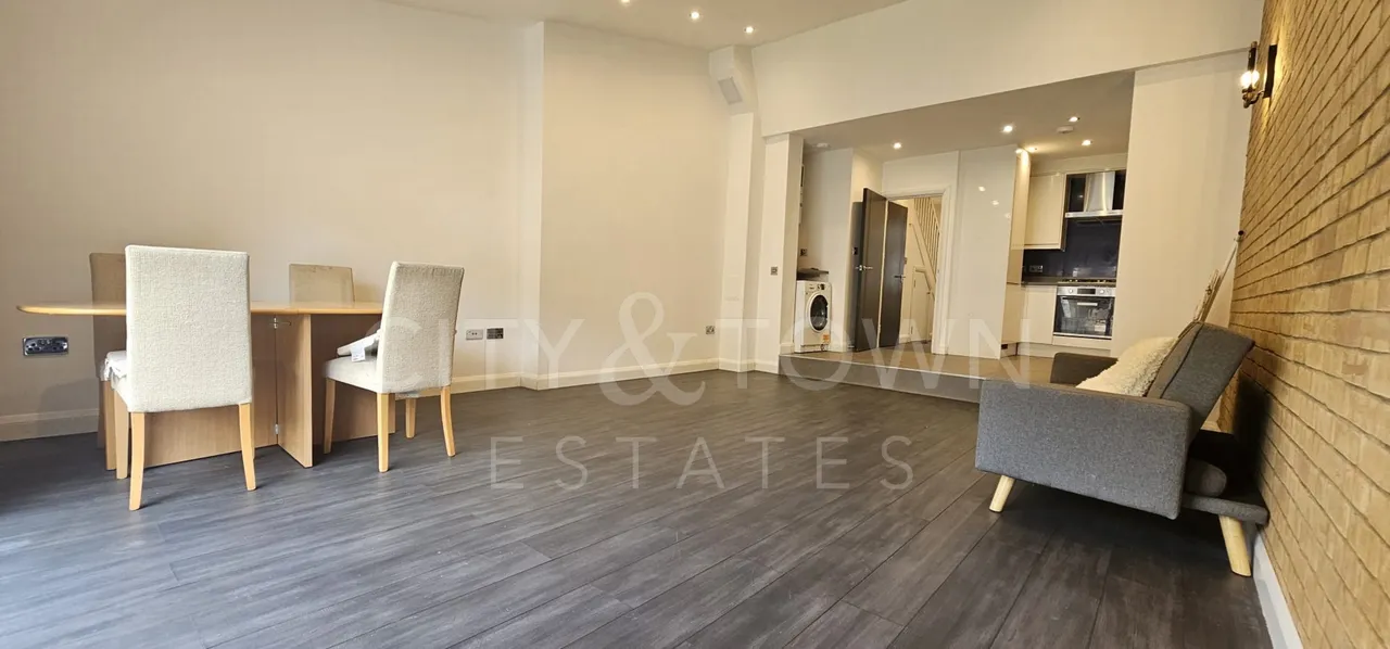 Landseer Avenue, Manor Park, E12, photo 2