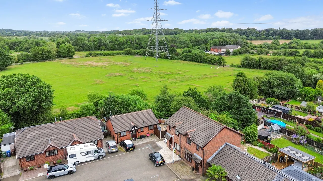 Howe Bridge Close, Atherton, M46, photo 18