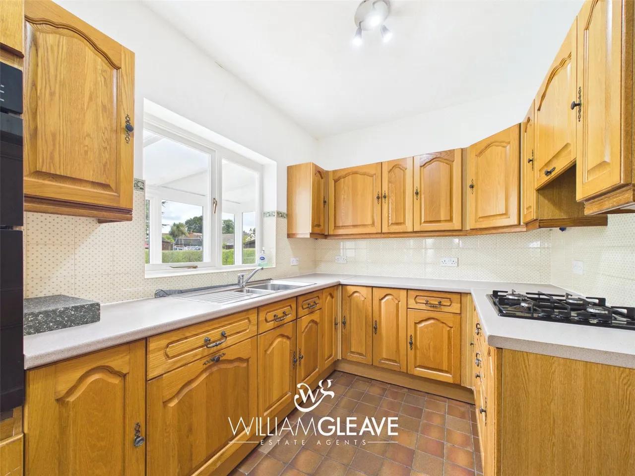 Victoria Drive, Llandudno Junction, LL31, photo 8