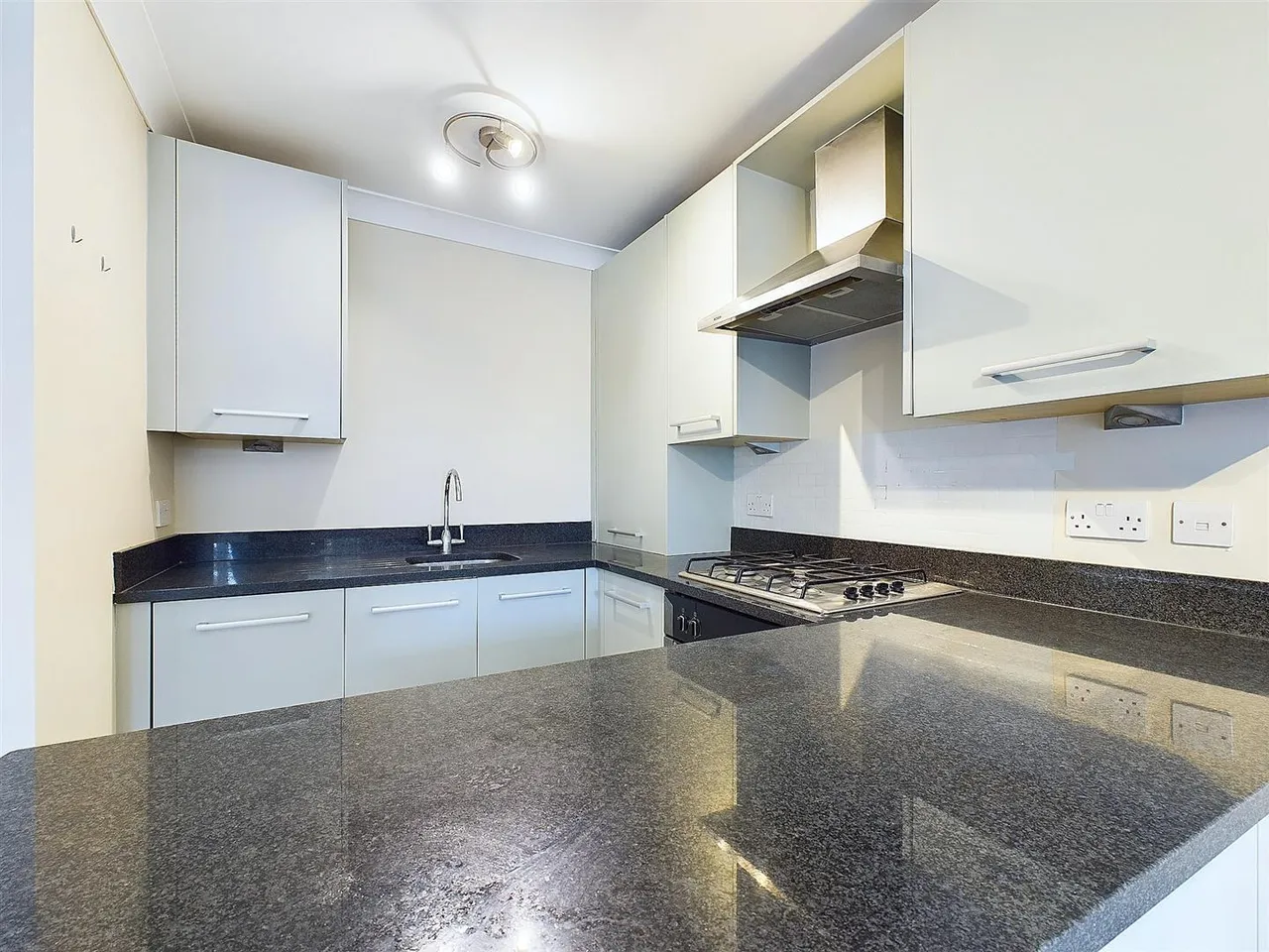 Chudleigh Road, Twickenham, TW2, photo 4