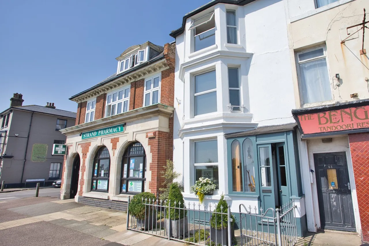 2 bed house for sale, The Strand, Walmer, CT14