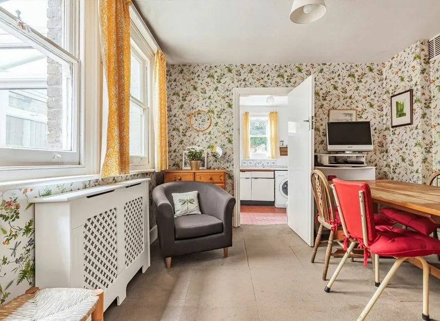St. Andrews Square, Surbiton, KT6, photo 4