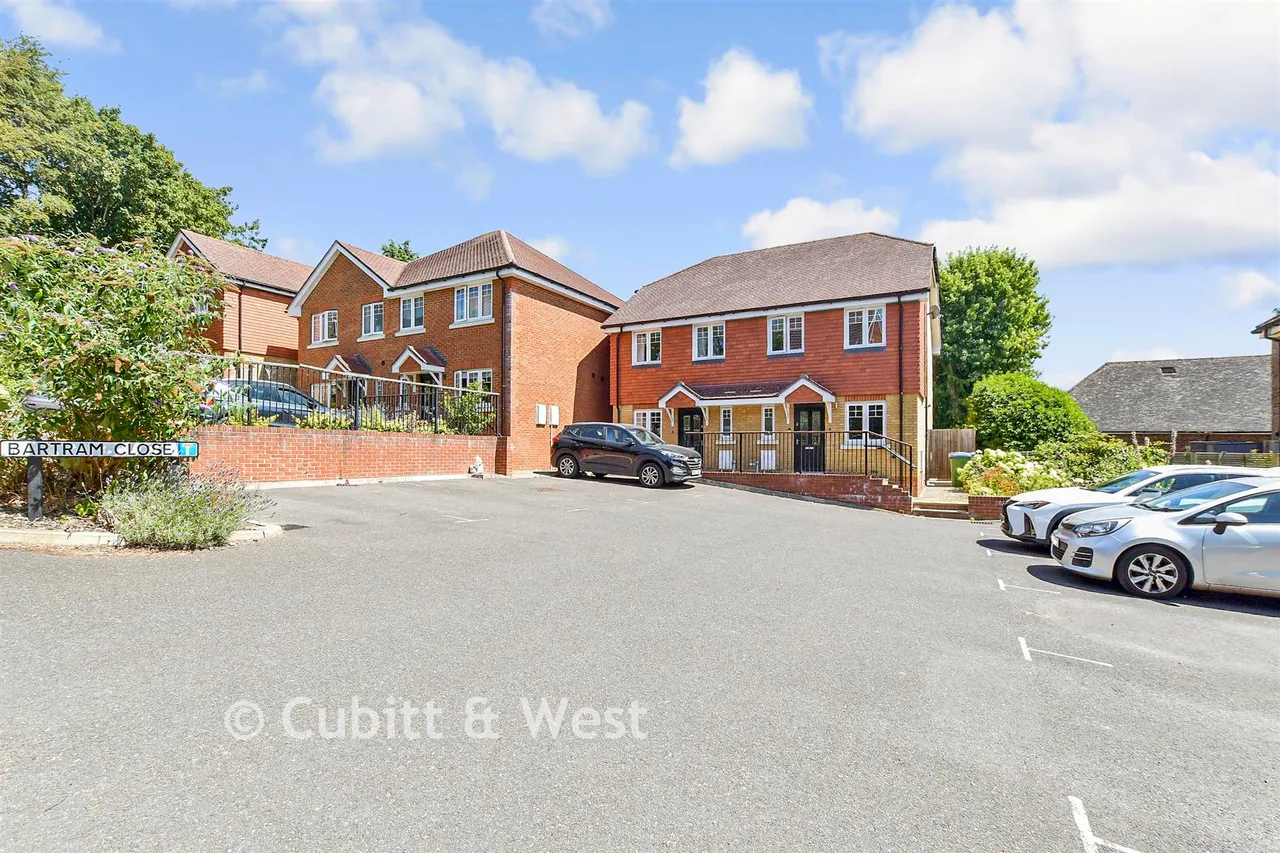 Bartram Close, Pulborough, RH20, photo 15