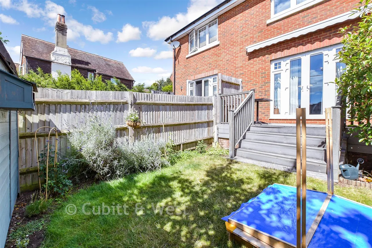Bartram Close, Pulborough, RH20, photo 14